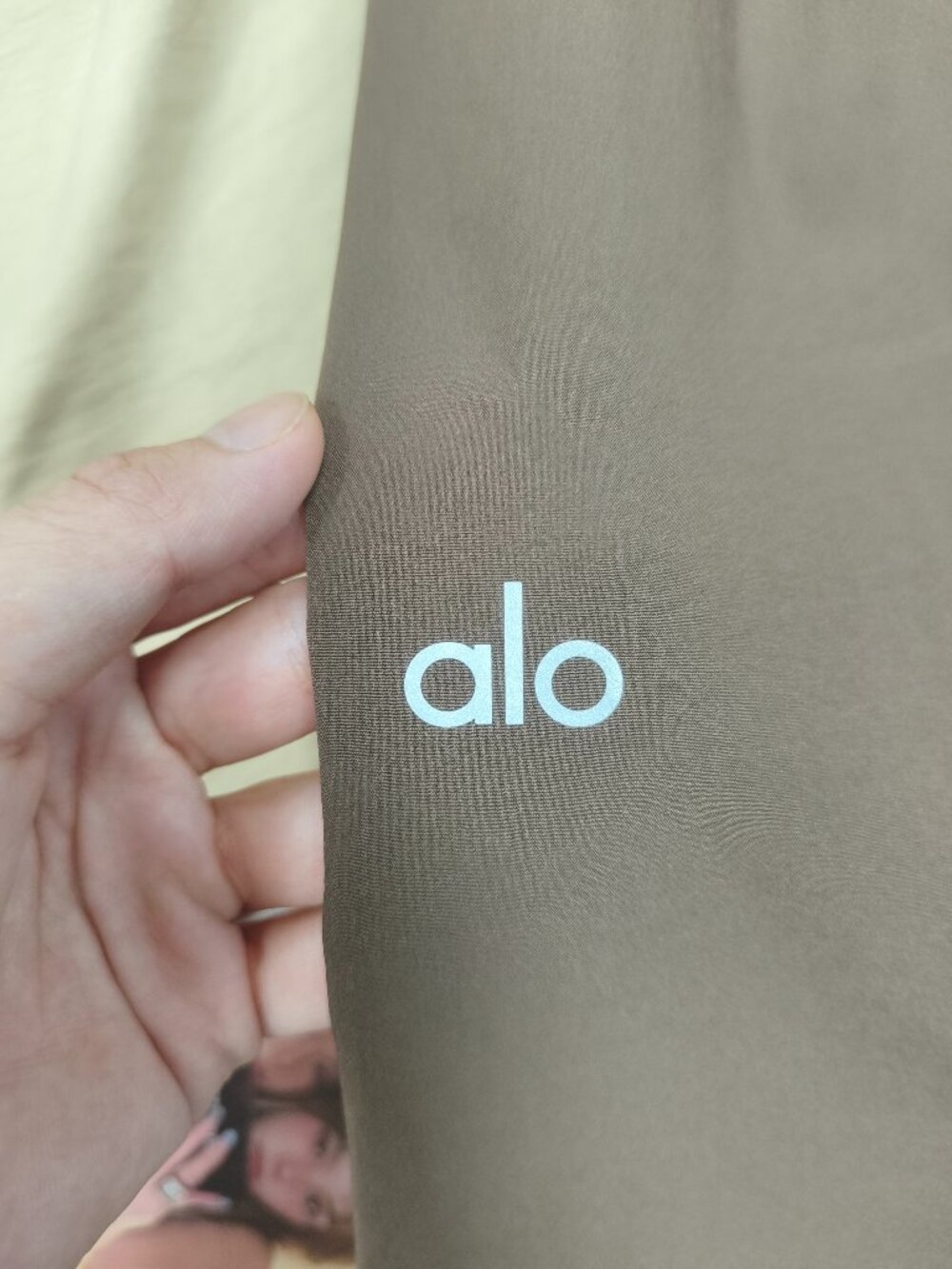 Alo Yoga NWT Espresso Suit Up Trouser🥰Casual or Dressy🍥Stylish Classy(Regular) - Picture 6 of 7